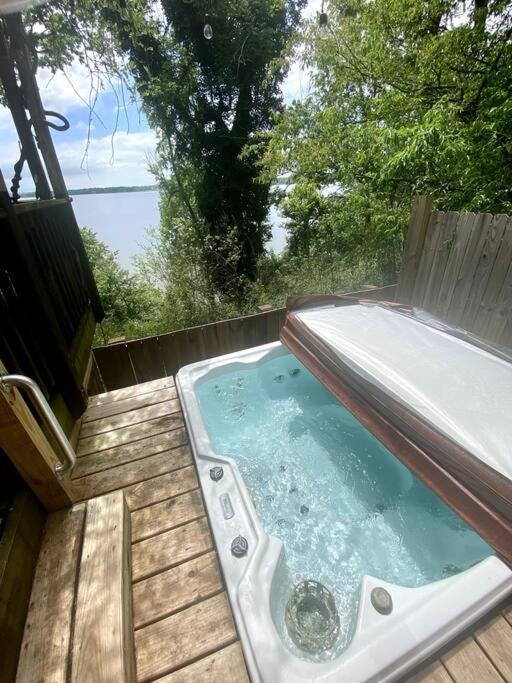 פורט וושינגטון 2 Bedroom Newly Renovated Waterfront Home; 10 Min From Mgm & The Gaylord מראה חיצוני תמונה